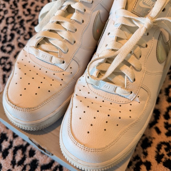 Women’s Air Force 1 ‘07 ESS - Picture 5 of 7